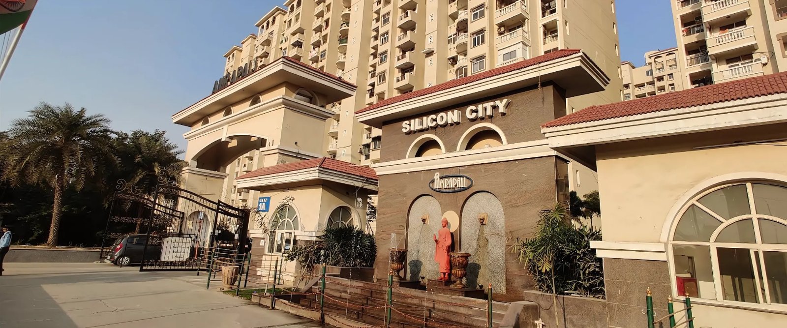 Amrapali Crystal Homes 1